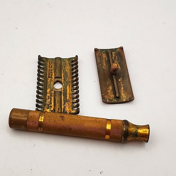 Vintage 1930s Gillette Reissue Brass 3 piece Safety Razor Gold Tone - Picture 9 of 9